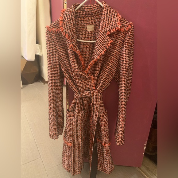 Coat - Picture 1 of 6